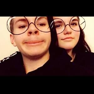 Meet your Posher, Skylar